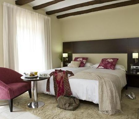 La Heredad Mas Collet Capsanes Room photo